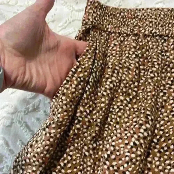 Tahari 100% Linen Women’s Skirt. Size Small - Picture 6 of 6